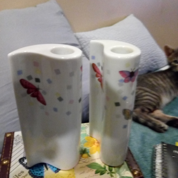 9) papillon butterfly vase and candlesticks - Picture 6 of 11